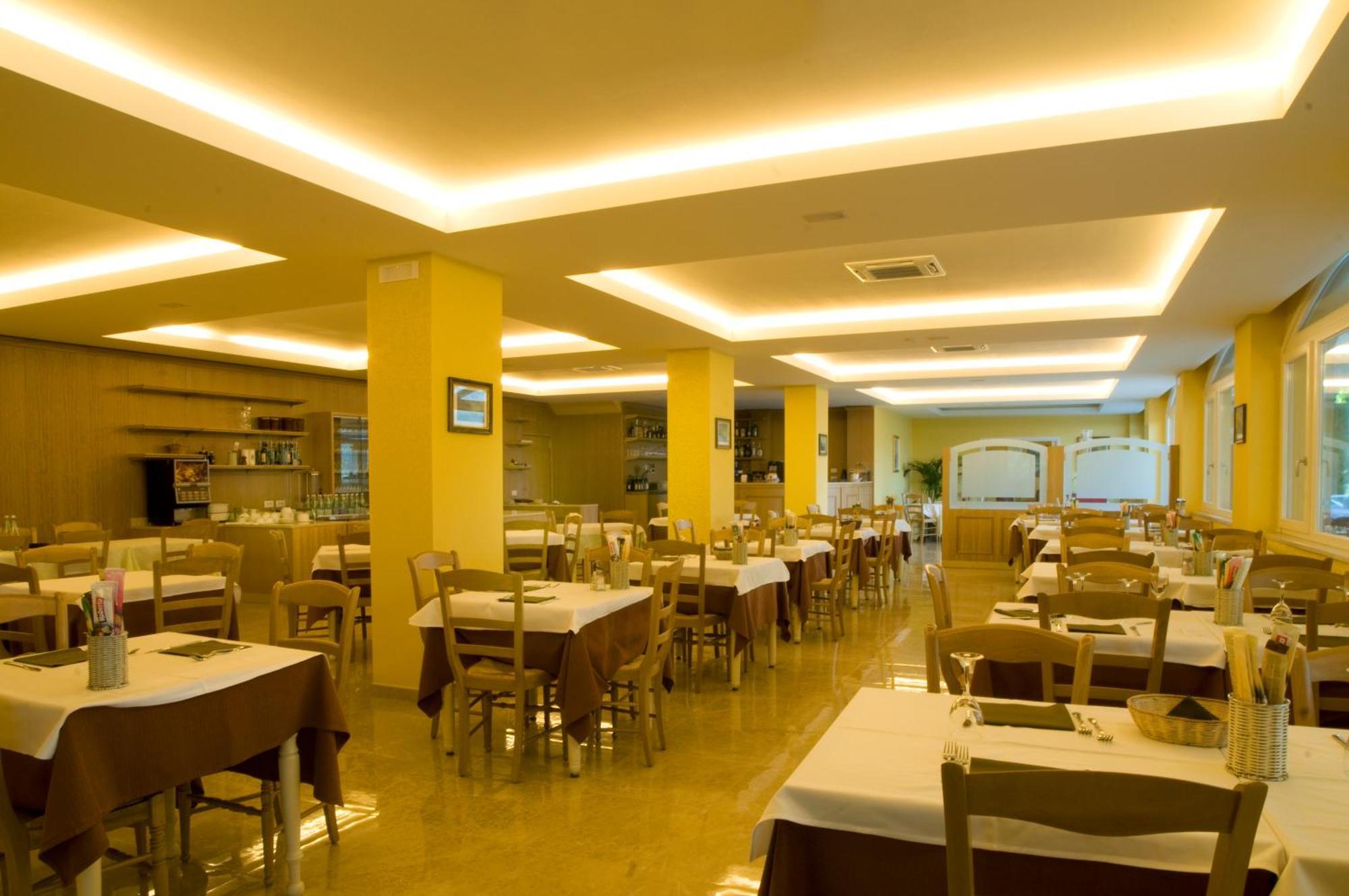 Hotel Panoramica Salò Zewnętrze zdjęcie