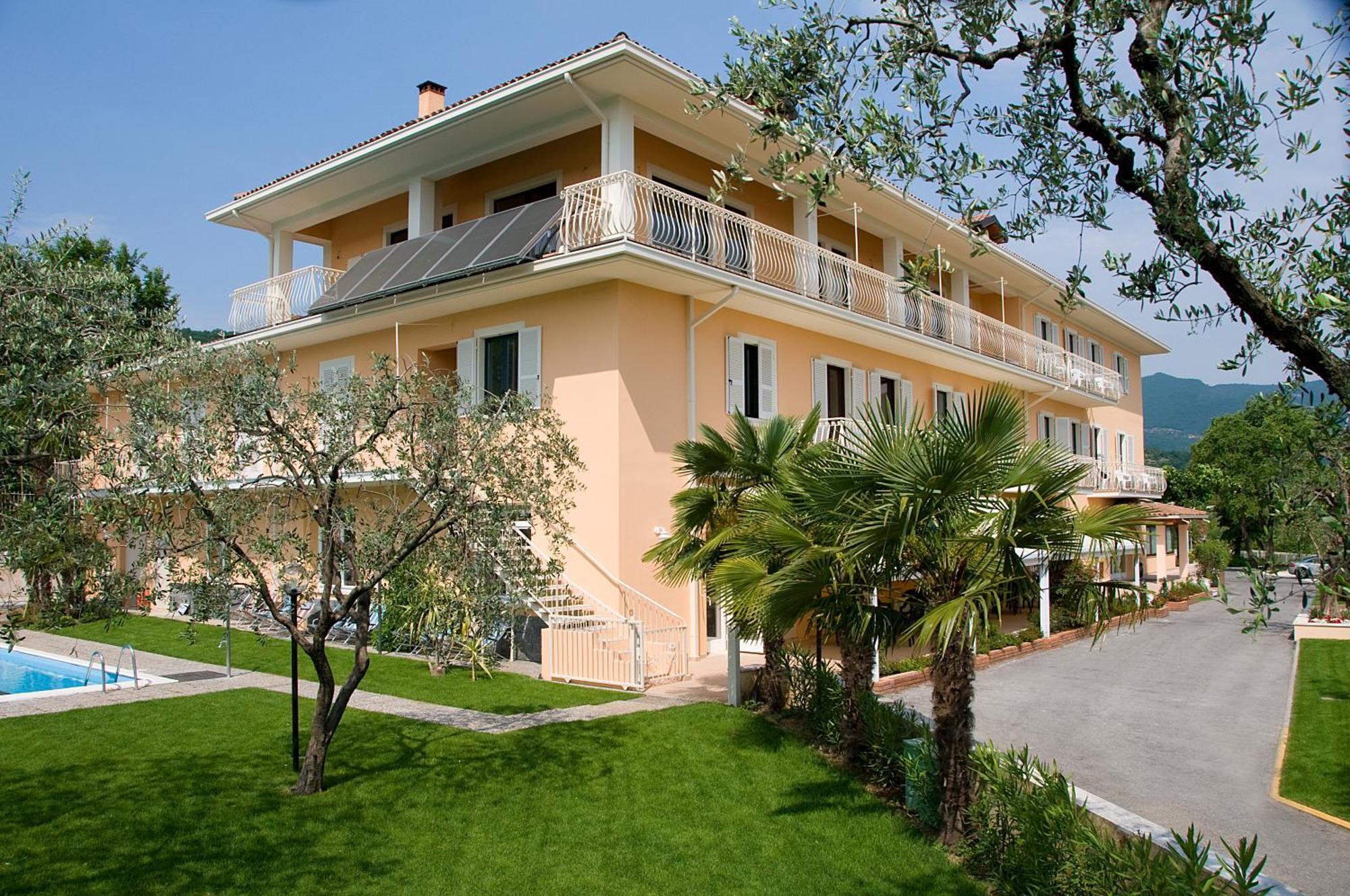 Hotel Panoramica Salò Zewnętrze zdjęcie